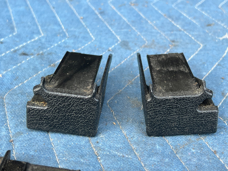 1996-2003 Mercedes W210 E320 Seat Bolt Hardware & Trim Cover Set OEM #4673EM