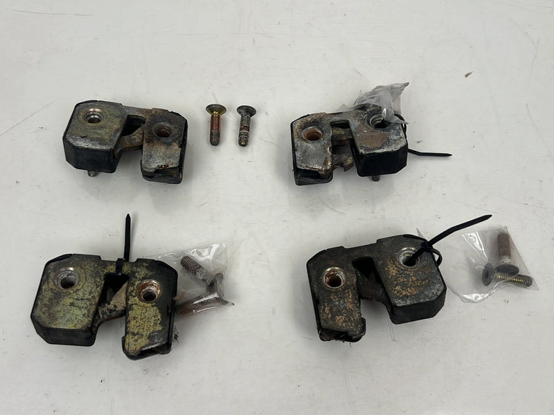 1990-1992 Volvo 740 745 940 Wagon Door Latch Catch Assembly Set of 4 OEM #5969EM