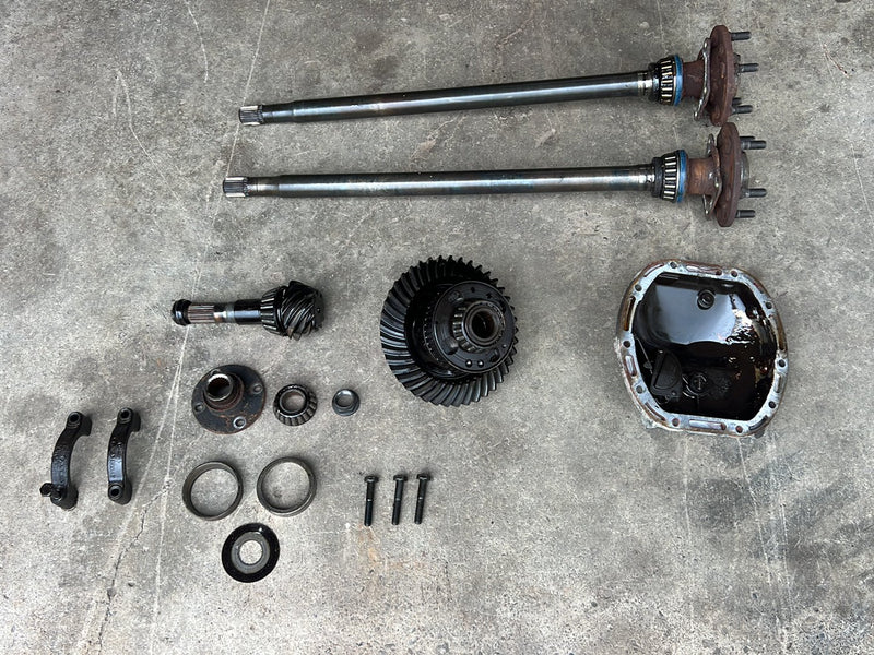 1990-1992 Volvo 740 745 940 Wagon 4.10 Ratio Rear Differential w/ Axle Assembly 3549692 OEM #5995EM