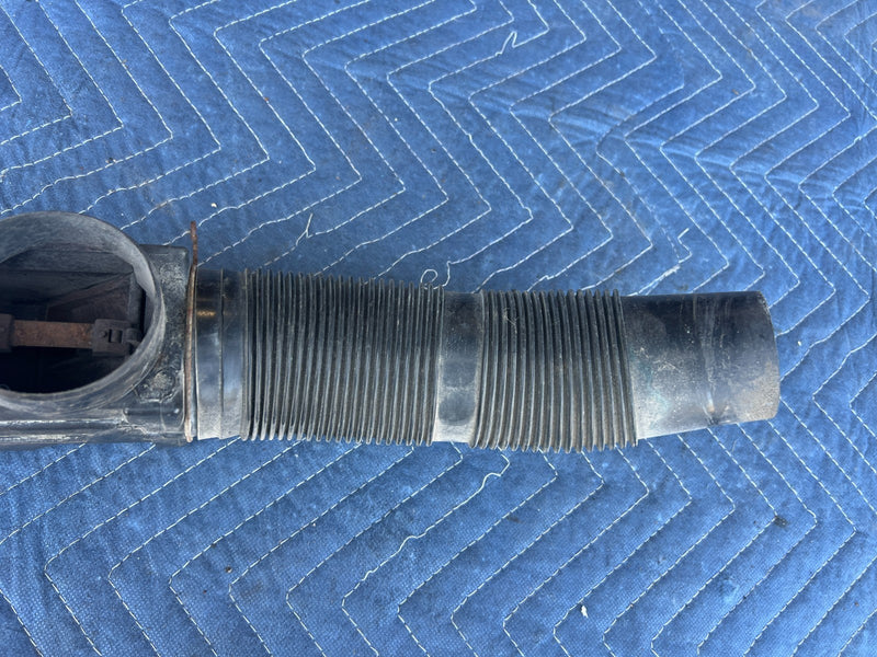 1967-1974 Volvo 140 142 144 145 Air Intake Tube Hose Duct 684042 OEM #4951EM