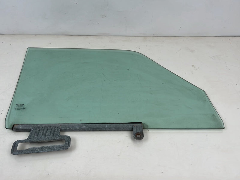 1986-1993 Volvo 240 244 Front Driver Left Window Glass 43R-001105 OEM #5582EM