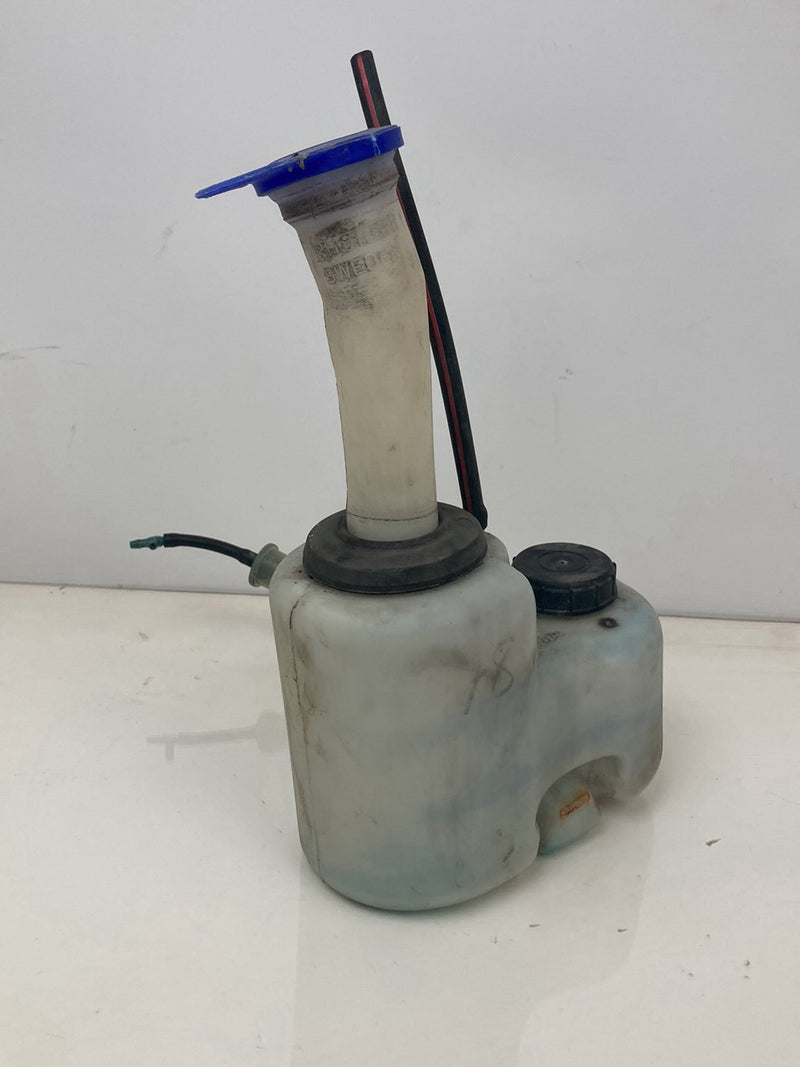 1992 Volvo 940 944 - Windshield Washer Reservoir PN: 3538453 1392854