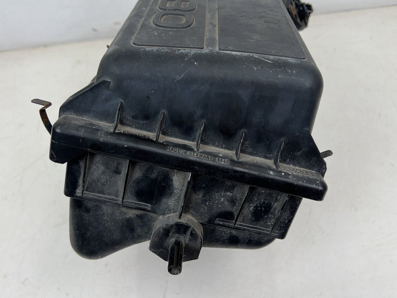 1993-1997 Volvo 850 Air Cleaner Filter Box Housing 6842884 OEM