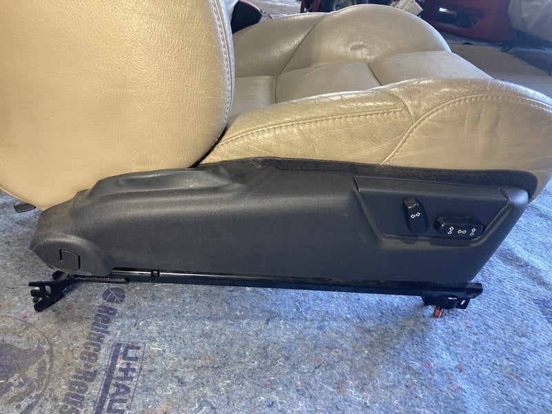 2005-2007 Volvo S60R S60 V70R Front Right Passenger Leather Seat Power OE #1286M
