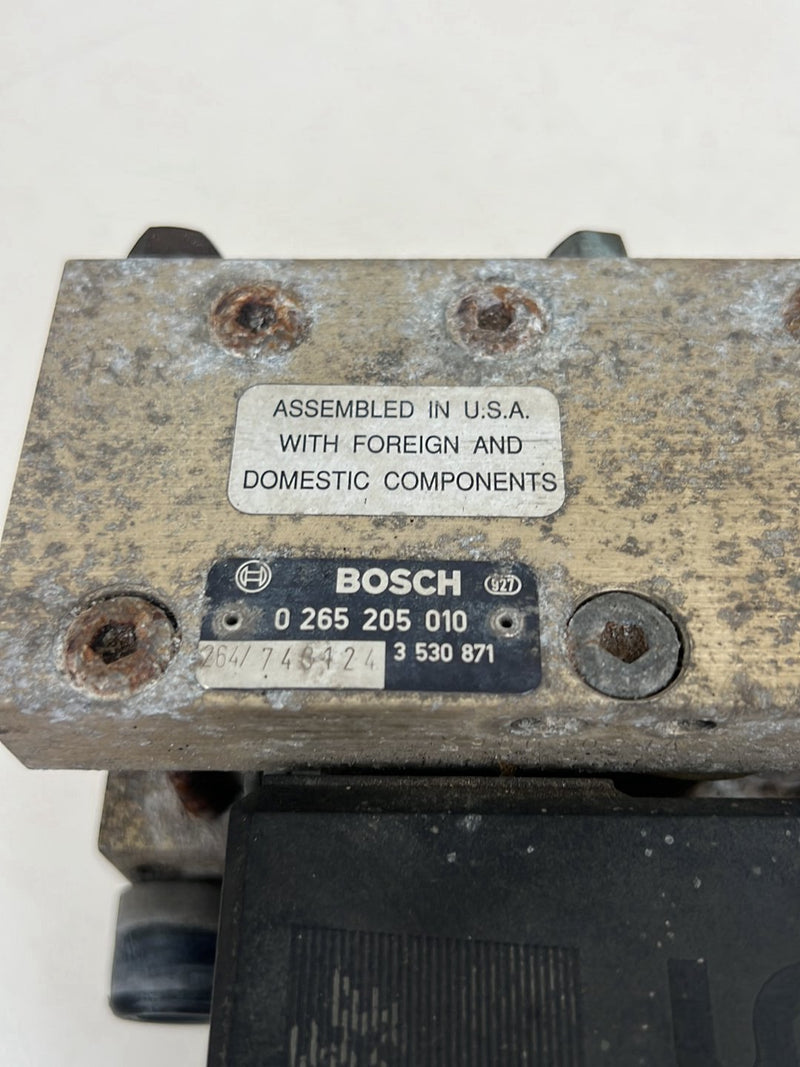 1990-1992 Volvo 740 745 940 Anti Lock ABS Brake Pump & Module 3530871 OE #5974EM