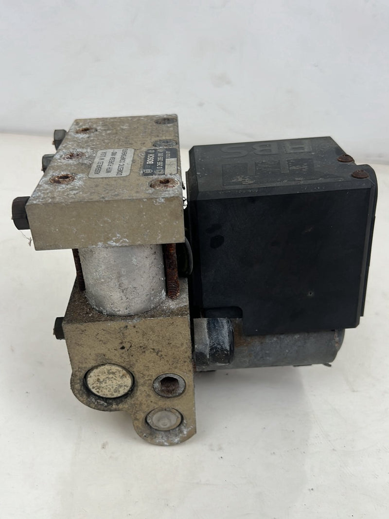 1990-1992 Volvo 740 745 940 Anti Lock ABS Brake Pump & Module 3530871 OE #5974EM