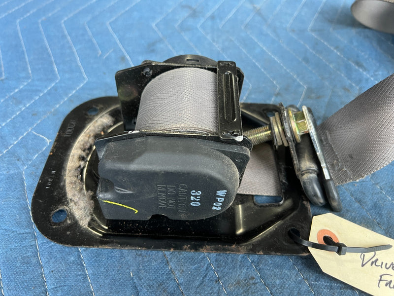 1985-1988 Suzuki Samurai SJ413 Driver Front Seatbelt Retractor OEM #2317CN
