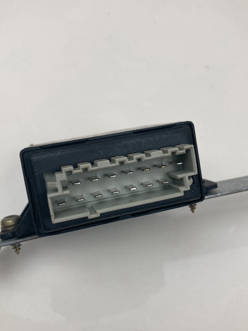 1992 Volvo 940 944 - Cruise Control Module PN: 9130207 006310-04