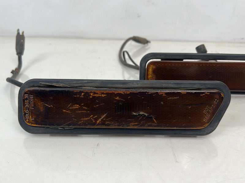1983-1985 Porsche 944 Front Right Left Marker Light Pair 94463141200 OEM #5679EM