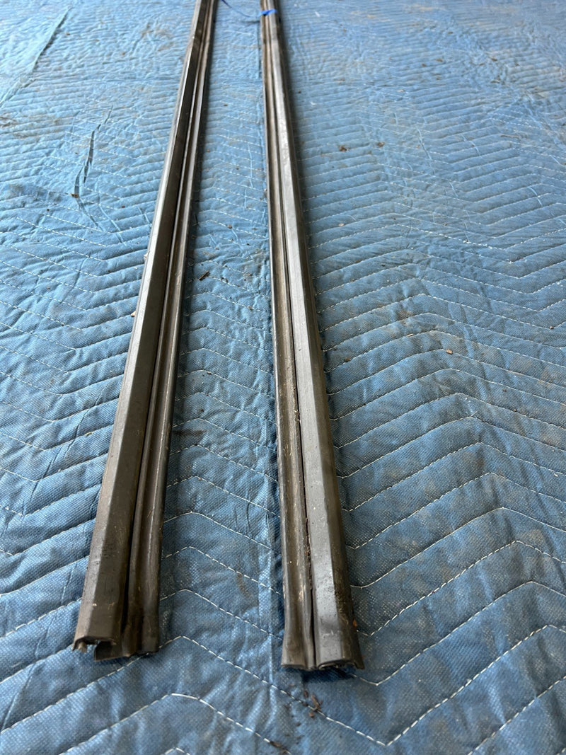 1986-1995 Mercedes 300D W124 Right Left Lower Rocker Panel Trim Pair OEM #2634EM