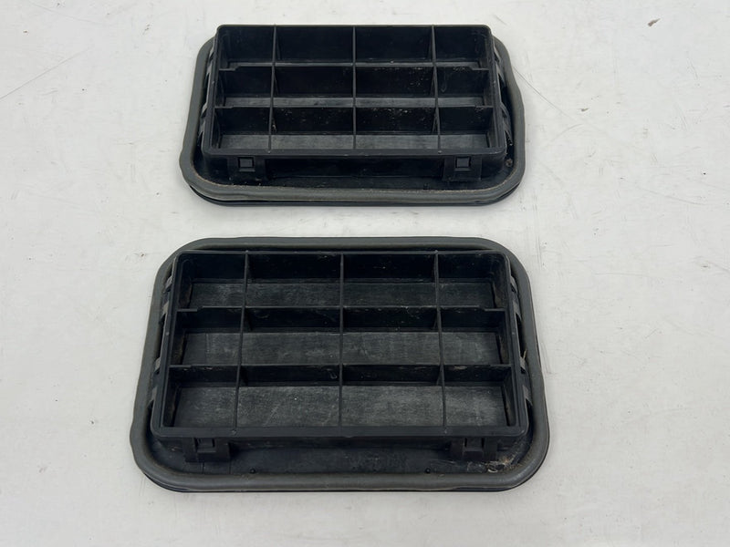 1993-2000 Ford Ranger Cabin Air Pressure Vent Pair OEM #6015EM