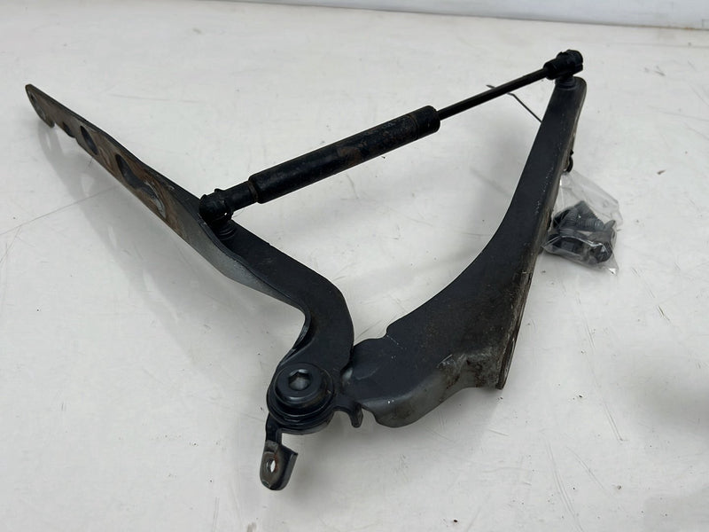 2004-2007 Volvo S60R V70R Engine Bonnet Hood Hinge Pair Gray 9154605 OEM #5736EM