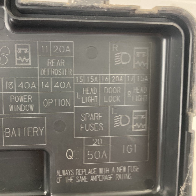 2002-2004 Honda CR-V RD2 Fuse Box S9A-GO OEM #5097M