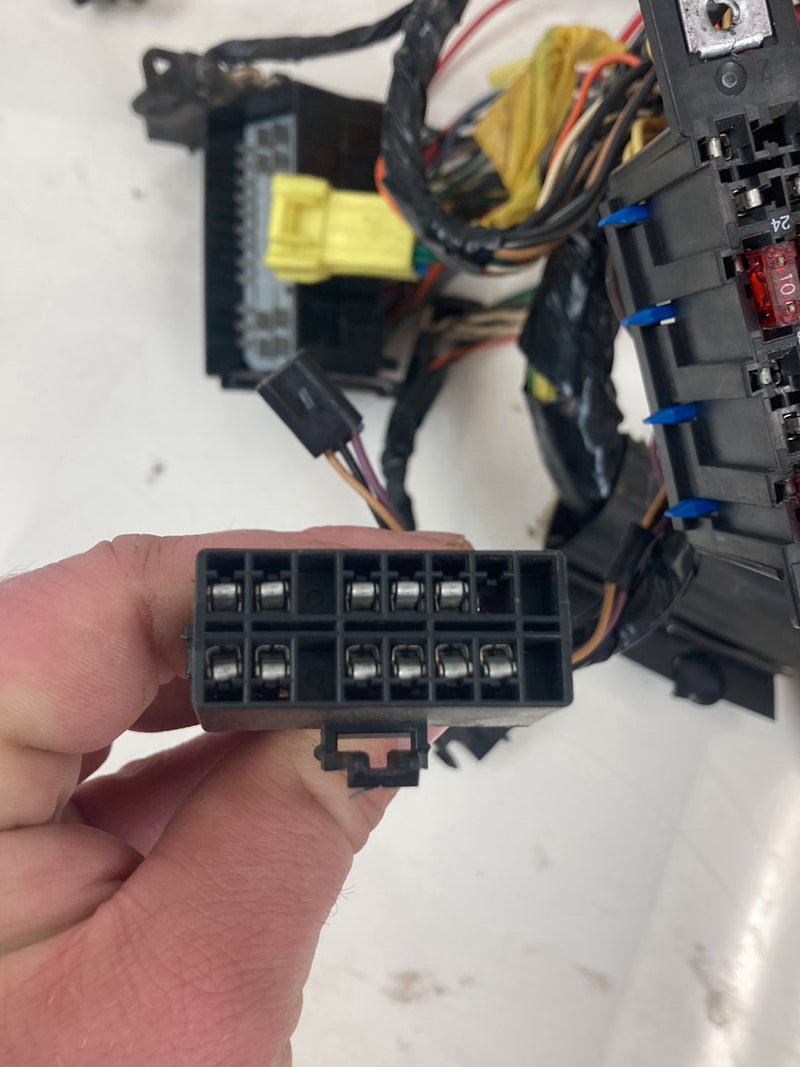 1995 Chevrolet Silverado GMT800 - Dash Wiring Harness PN: 1828
