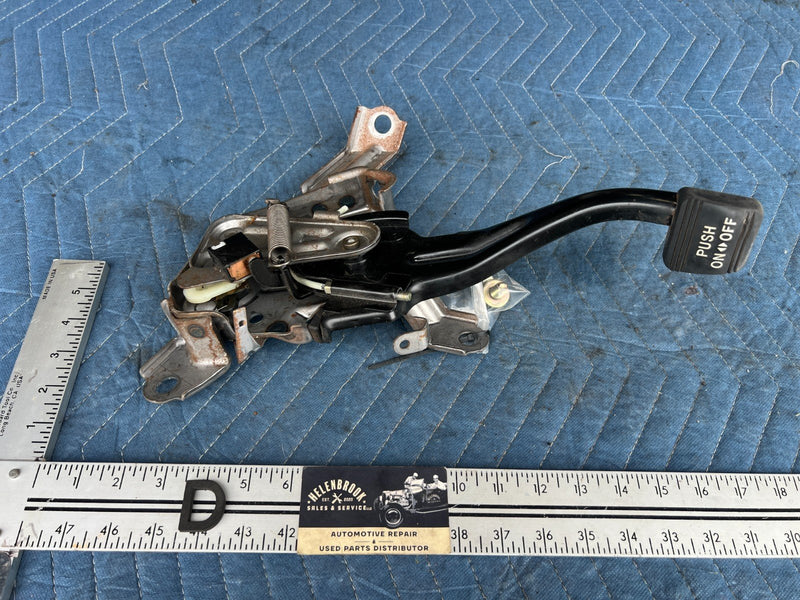 2002-2006  Toyota Camry Emergency Parking Brake Pedal Assembly OEM #118DU