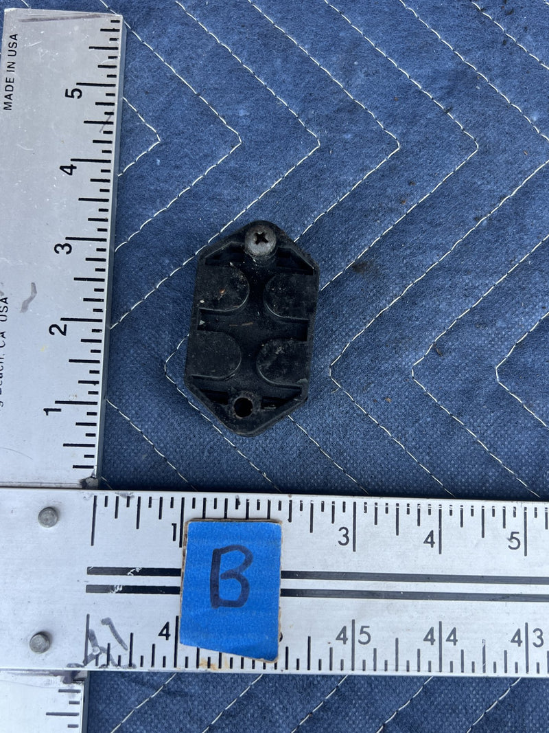 1973 Volvo 140 142 - Battery Fuse Box