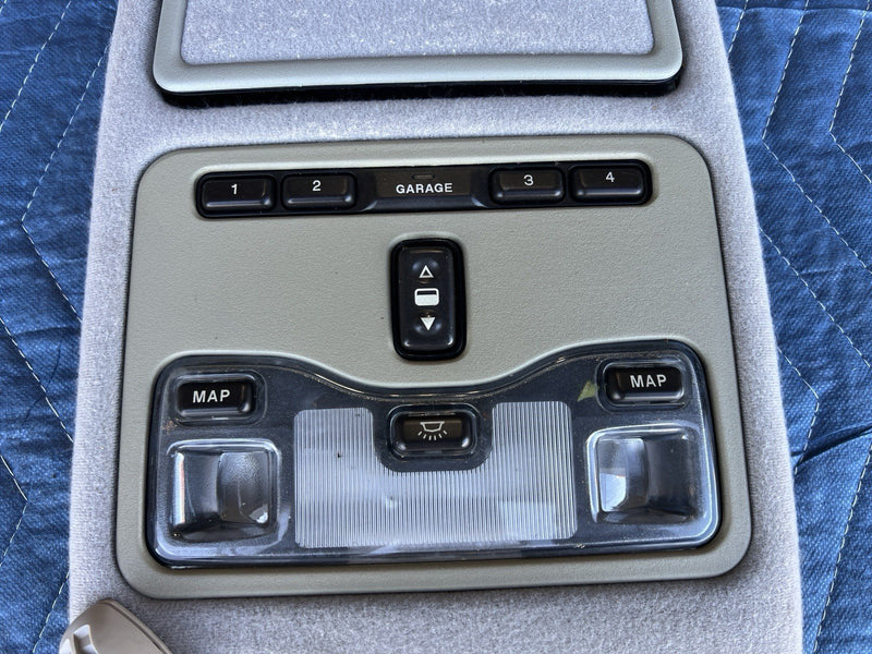1998-2003 Jaguar XJR XJ8 Overhead Dome Light Console Gray LNC2290AA OEM #4587E