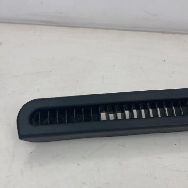 1999-2004 Land Rover Discovery II L550 Dash Defrost Vent OEM #5049M