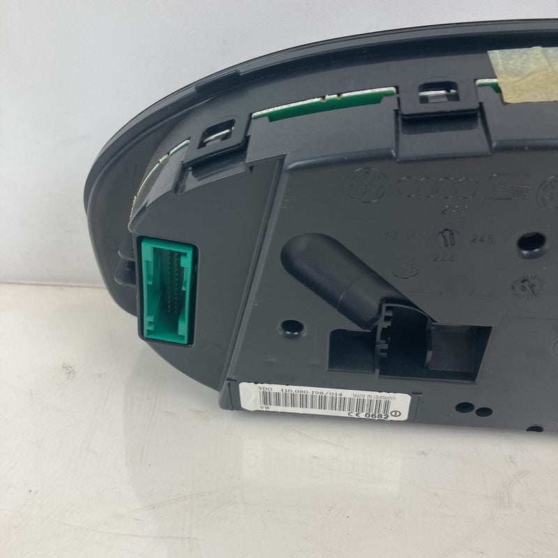 2001-2005 Volkswagen Passat Gauge Cluster Speedometer OEM #5491M
