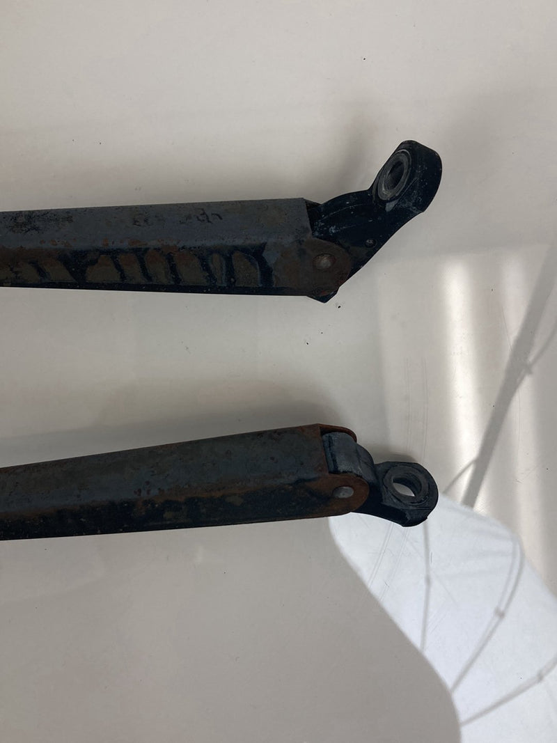 1992 Volvo 940 944 - Wiper Arm Pair