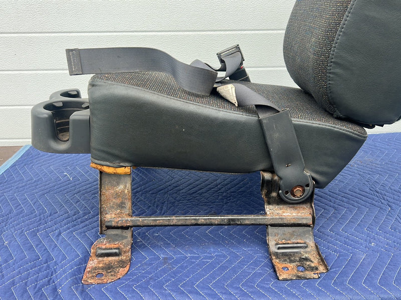 Chevrolet Silverado - Front Seat