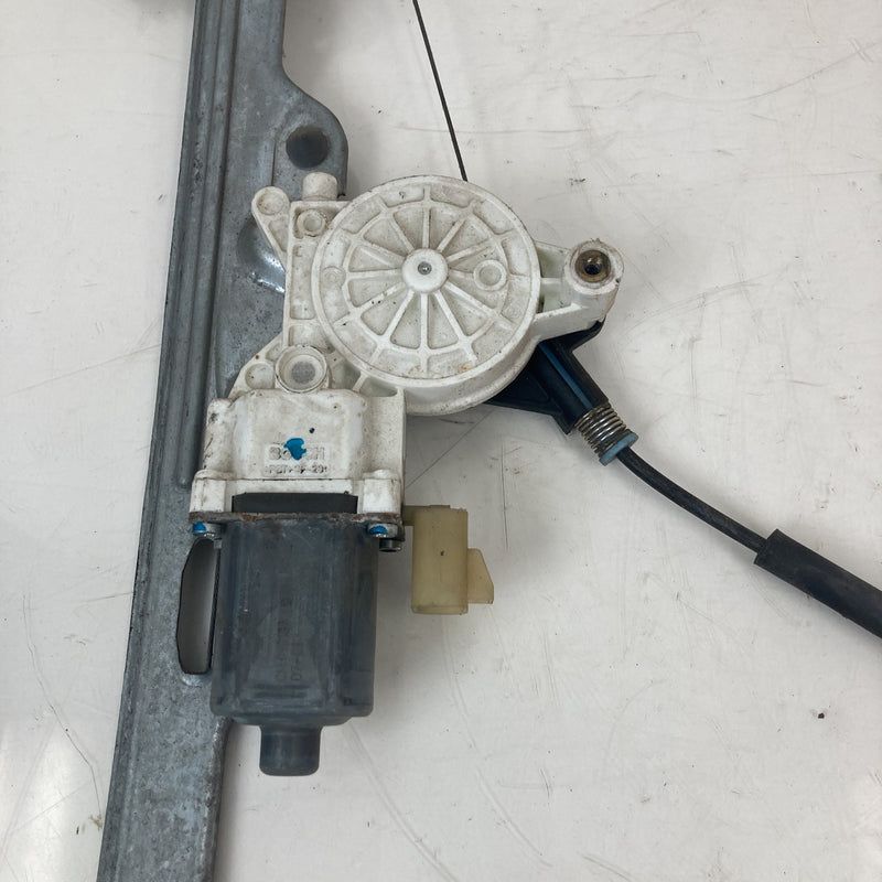2014-2020 Chevrolet Silverado 1500 Front Right Window Regulator OEM #5582M