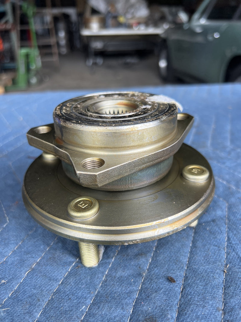 Mitsubishi Hub Pair MB949096 OEM