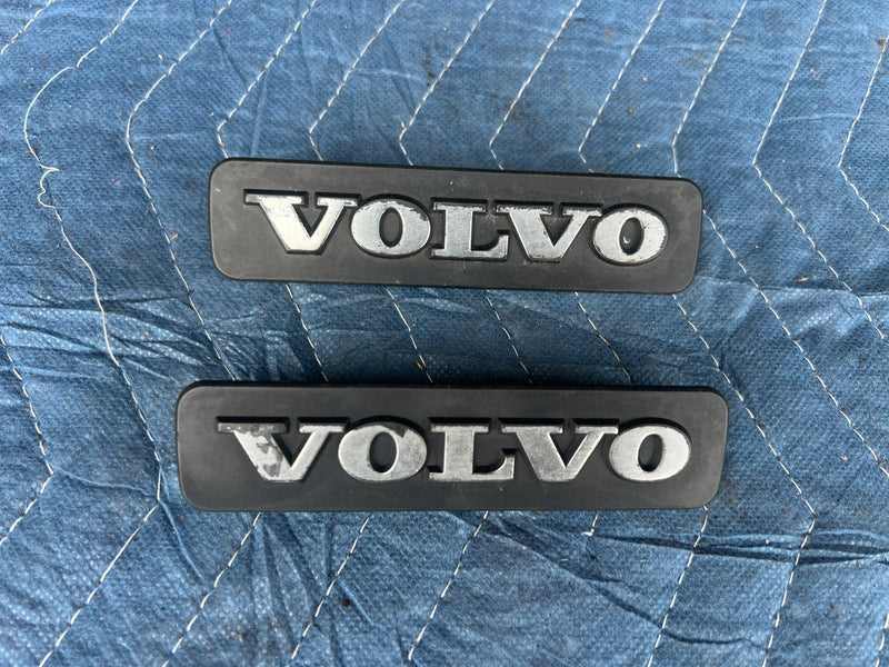 1992-1995 Volvo 940 740 Right & Left Front Fender Emblem Badge Pair OEM #3215EM