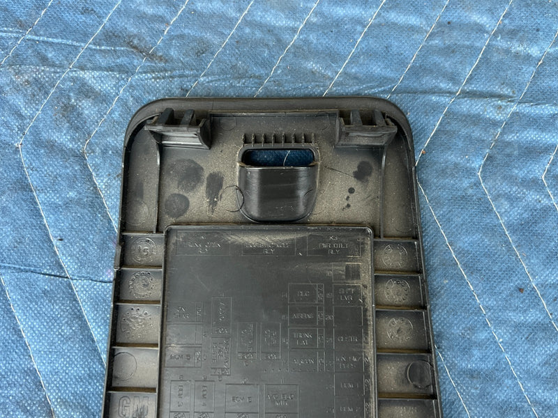 2012-2015 Chevy Cruze Fuse Box Cover Driver Side Lower 809773364 OEM #2187CN