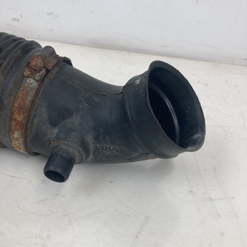 1981-1985 Volvo 240 245 Air Intake Duct 1357434 OEM