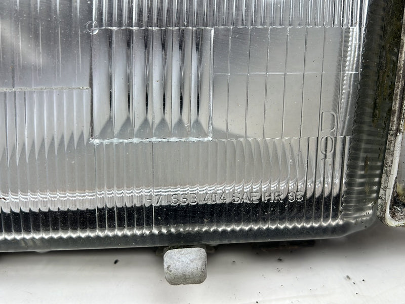 1998-2000 Volvo V70 S70 Front Left Right Headlight Lamp Pair OEM