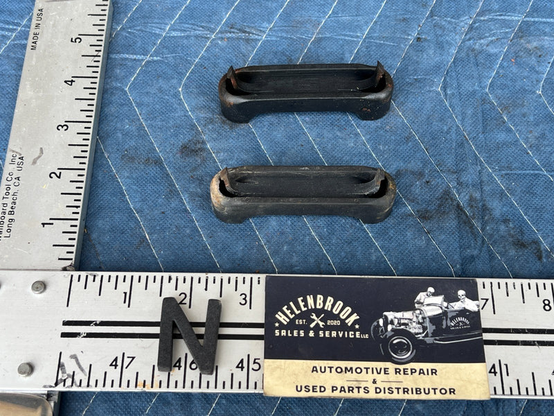 1989-1995 Volvo 740 940 Sedan Front Lower Radiator Support Mount Pair OE #3799EM