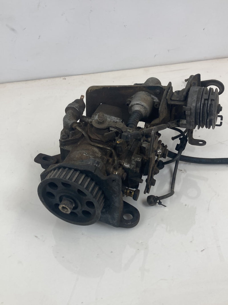 1980 Volvo 244 - Injector Pump PN: 0460406033 146 072130107