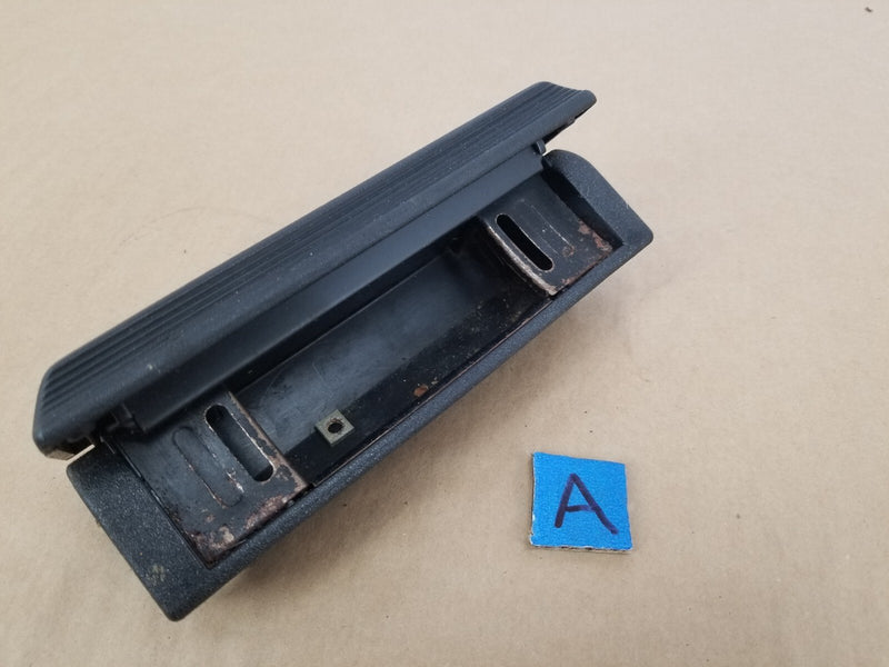 1984-93 BMW E30 318i 325i Dash Center Console Ashtray Trim Cover OEM #465CN