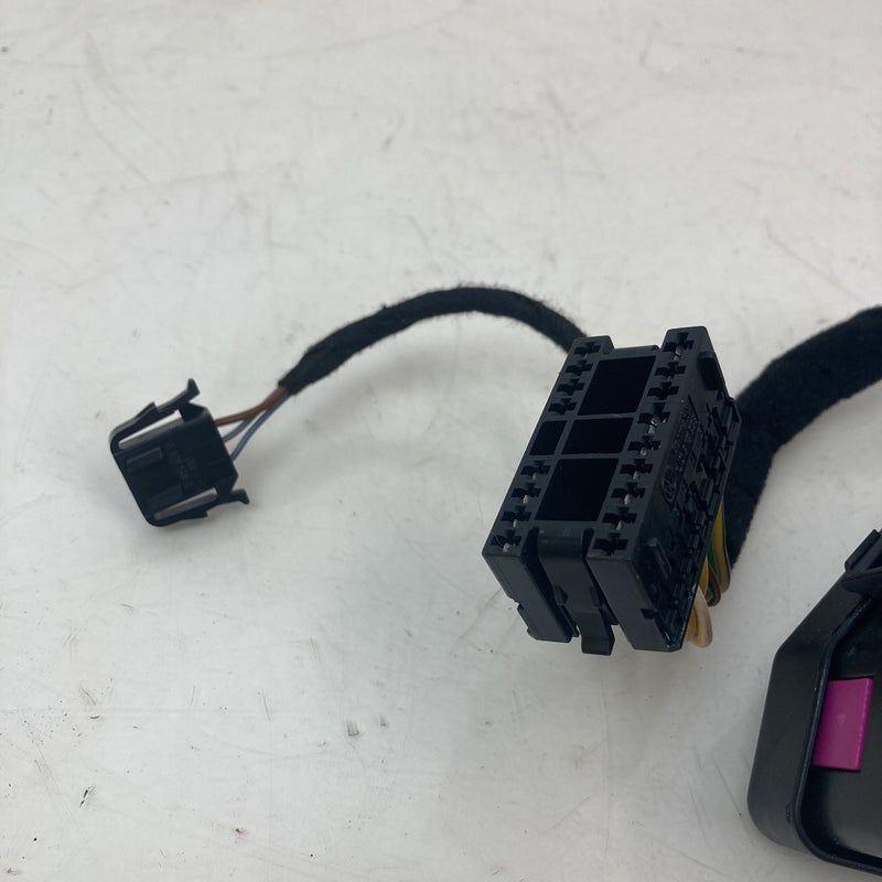 2001-2005 Volkswagen Passat Interior Fuse Box OEM #5532M
