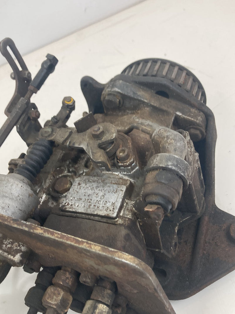 1980 Volvo 244 - Injector Pump PN: 0460406033 146 072130107