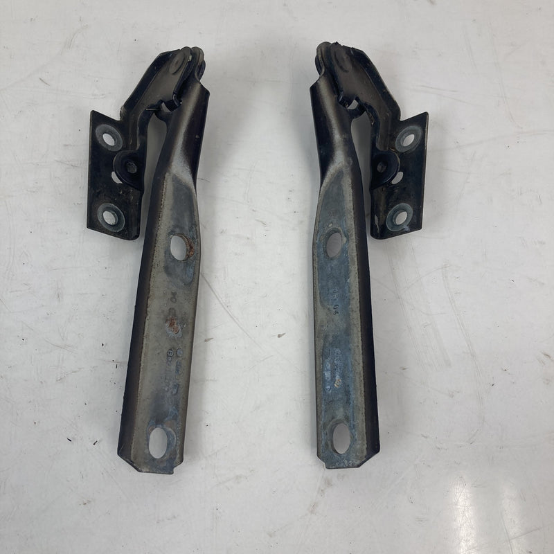 2001-2005 Volkswagen Passat Hood Hinge Pair Left Right OEM #5547M