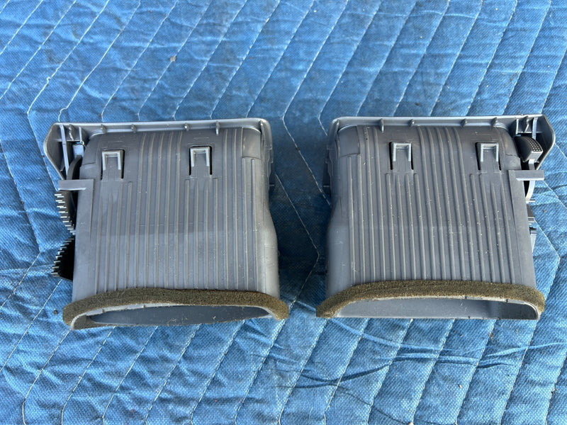 2003-2008 Toyota Corolla Dash Right & Left AC Heat Air Vent Pair OEM #3348EM