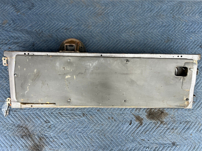 1985-1988 Suzuki Samurai SJ413 Lower Tailgate 67700-80060 OEM