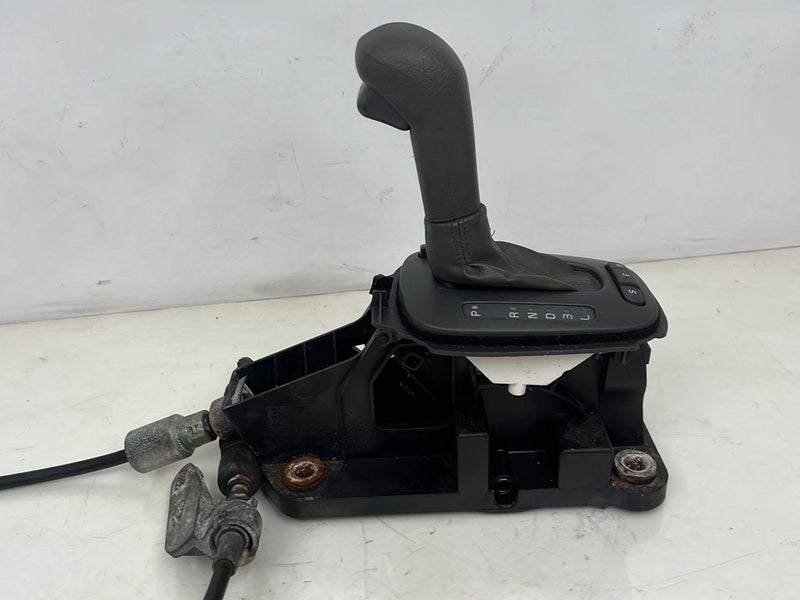 1998-2000 Volvo V70 S70 Automatic Shifter Assembly OEM