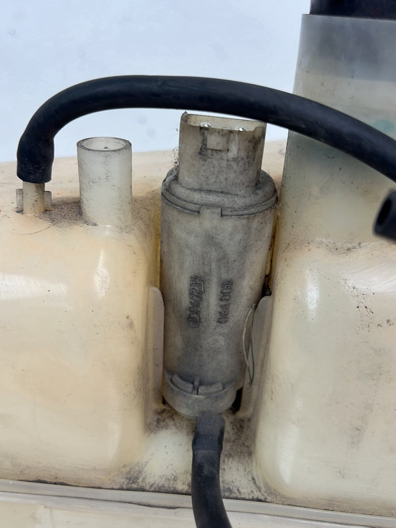 1993-1997 Volvo 850 854 Windshield Washer Reservoir Tank Jug 9133780 OEM