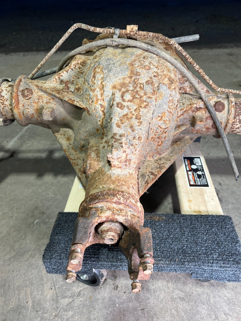 1999-2007 Chevy Silverado 4x4 Rear Differential Axle Assembly OEM #1613CN