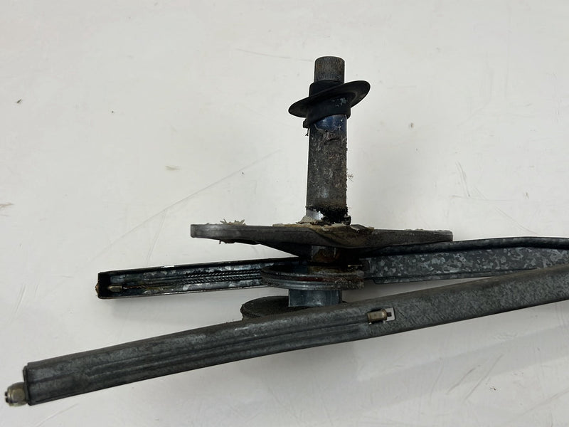 1975-1980 Volvo 244 240 Front Windshield Wiper Linkage Transmission OEM #5352EM