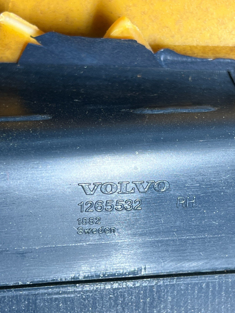 1984-1989 Volvo 740 760 Sedan Rear C Pillar Window Trim Dark Blue OEM #1552EM
