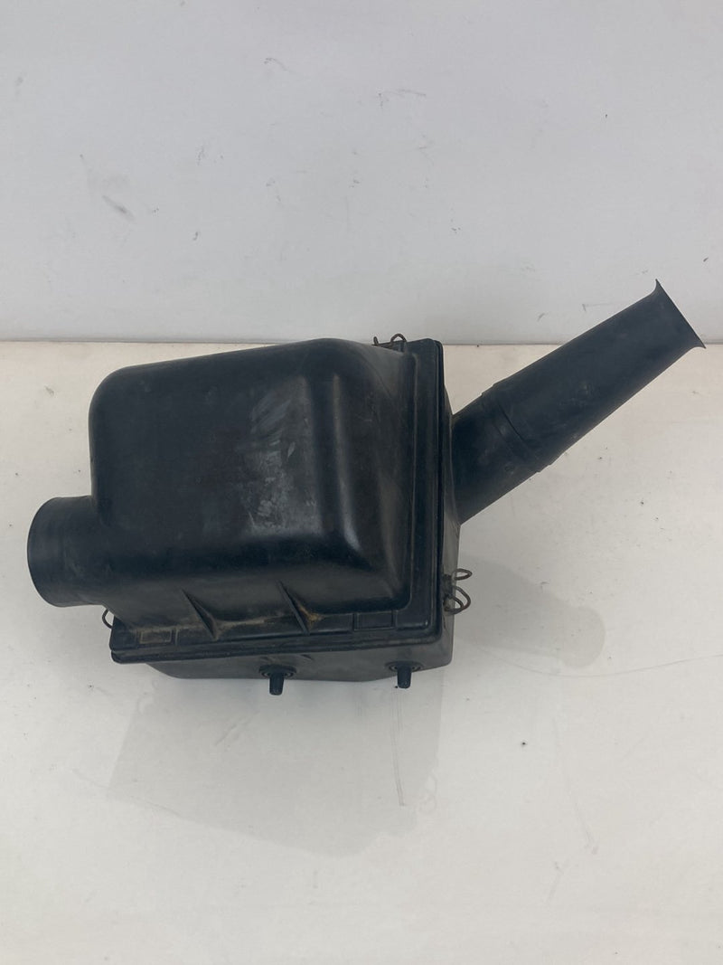 1975-1980 Volvo 244 Air Filter Box 1257306 1257304 OEM #4281M