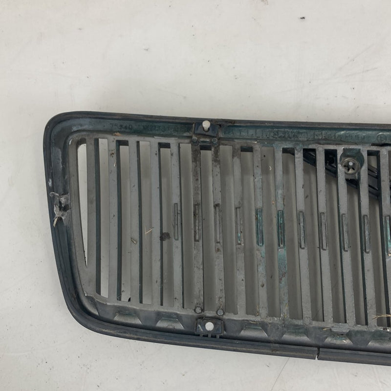 1998-2000 Volvo V70 P80 Grille Assembly Chrome 9151670 9151669 #5208M