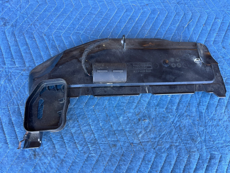 2000-2005 BMW 330xi 325xi E46 Dash Passenger Right Knee Bolster Trim OEM #4816EM