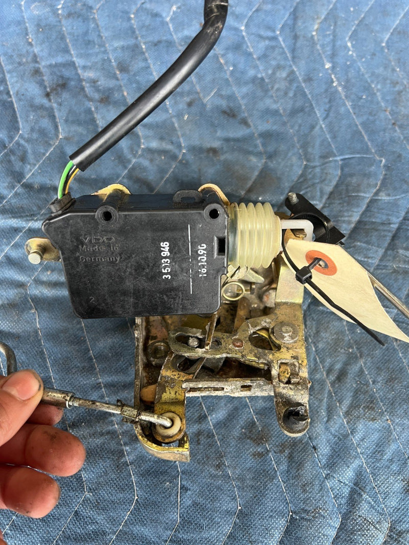 1989-1995 Volvo 740 940 Sedan Front Driver L Door Lock Actuator Latch OE #3844EM
