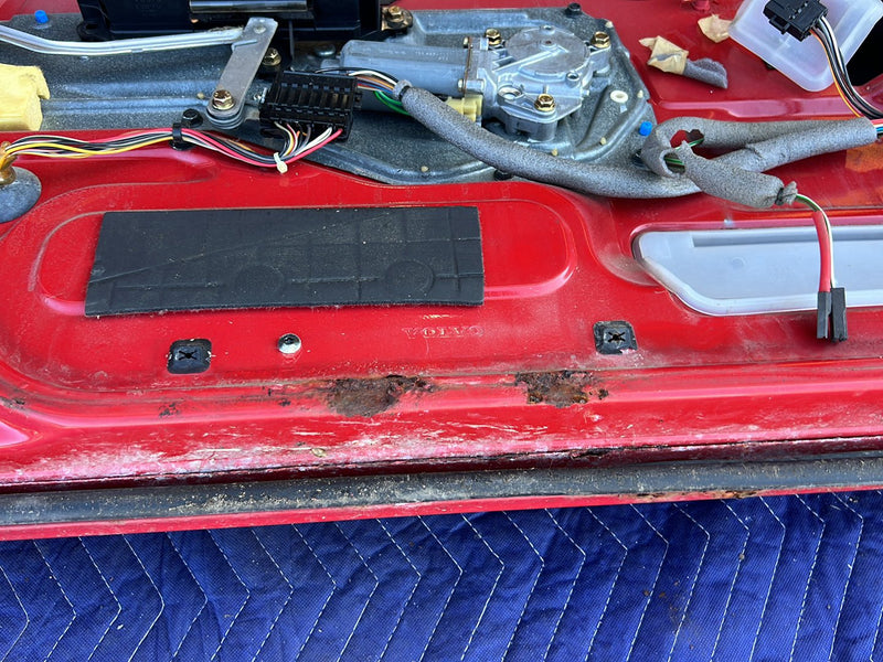 1993-1997 Volvo 850 Front Driver Left LH Door Assembly Red OEM