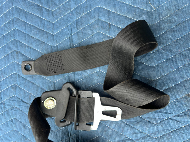 1986-1993 Volvo 240 244 245 Front Driver Left LH Seat Belt Retractor OEM #4051EM